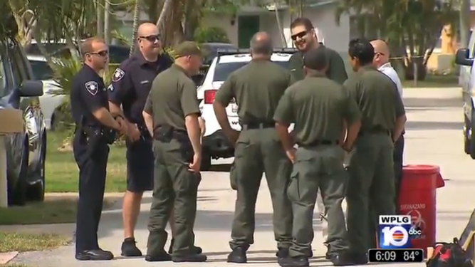 Las autoridades encontraron a un oficial asesinado en su casa en Pembroke Pines. (Imagen tomada de un video de Local 10 News)
