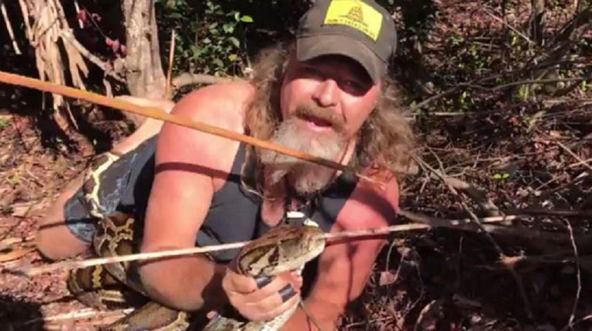 Crum recibirá como premio la cantidad de 375 dólares por capturar a la serpiente.