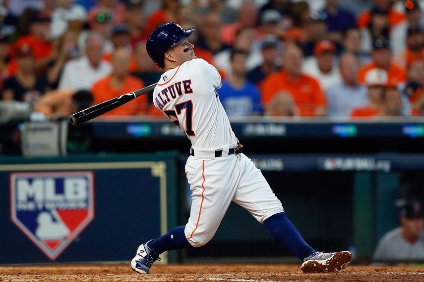 Altuve ganó su tercer título de bateo al promediar 346 en esta temporada.&nbsp;