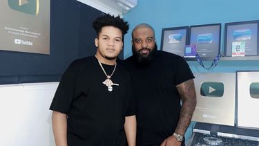 De izquierda a derecha, Jairo Bautista, CEO de Aparataje Distribution, y Max Escobar, al frente de marketing y A&R.&nbsp;