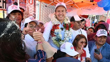 El expresidente de Bolvia (2001-2002), Jorge “Tuto” Quiroga, consolida su ventaja rumbo al balotaje.