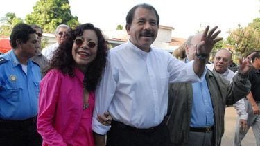 El presidente de Nicaragua Daniel Ortega y su esposa y vicepresidenta del país Rosario Murillo.