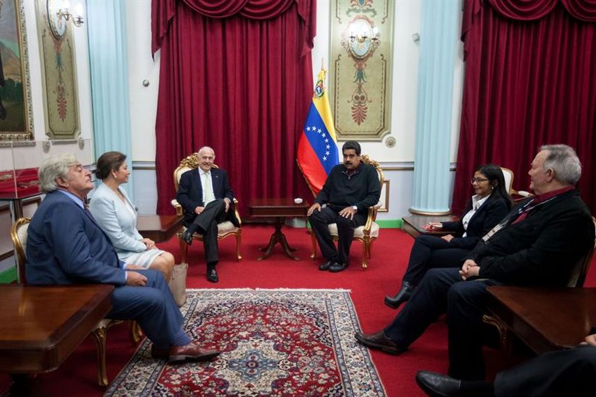 Además de Zapatero, también forman parte del acompañamiento internacional de las elecciones venezolanas, invitados por el CNE, el exmandatario panameño Martín Torrijos, entre otros