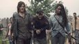 Aunque el cómic ha sido fuente de material para la serie, en general la versión televisiva se ha apartado cada vez más de su origen, especialmente a partir de la muerte de Carl Grimes.&nbsp;