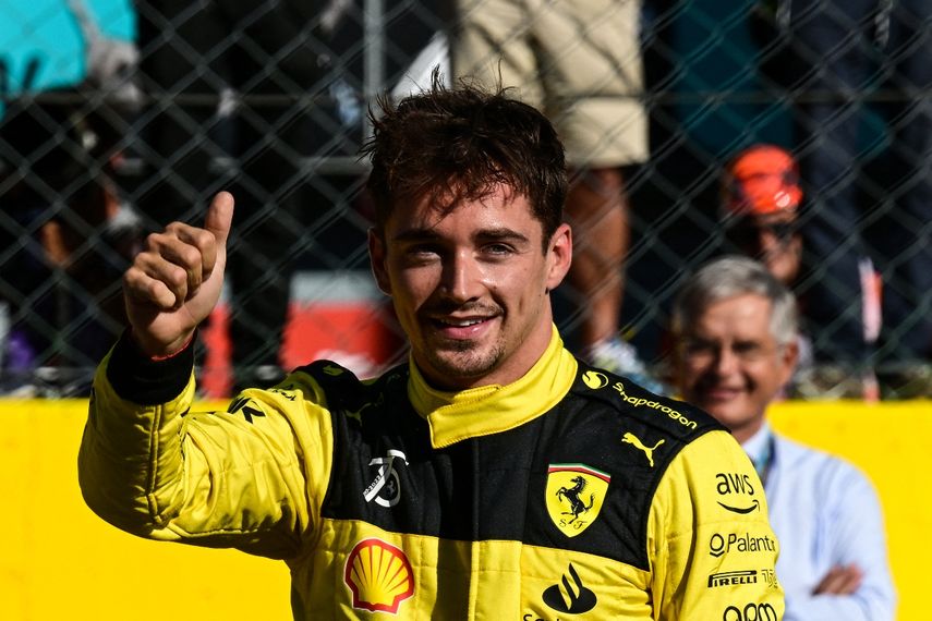 El monegasco Charles Leclerc celebra la pole del GP de Monza