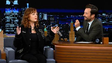 Susan Sarandon durante su participación en septiembre de 2022 en The Tonight Show, el programa de televisión de Jimmy Fallon.