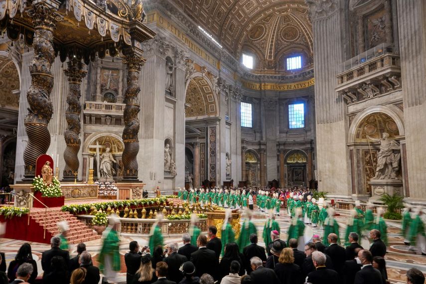 Misa por los nuevos cardenales oficiada por el papa Francisco en la Basílica de San Pedro el martes 30 de agosto de 2022, en el Vaticano.