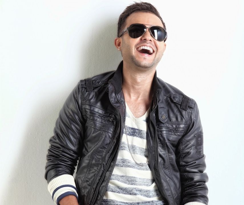 En el 2008, Dize lanzó su primer disco titulado “La melodía de la calle”, el cual incluye su primer éxito como solista “Quizas”. (CORTESÍA)