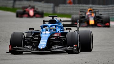 Fernando Alonso quedó sexto en el GP de Rusia, pero estuvo en el tercer lugar una parte de la carrera