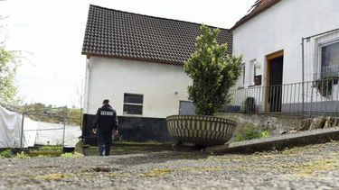 El caso de la casa del horror salió a relucir el pasado marzo, a raíz de la muerte de una mujer, a quien la pareja trasladó a un hospital en su automóvil, que sufrió una avería en el trayecto