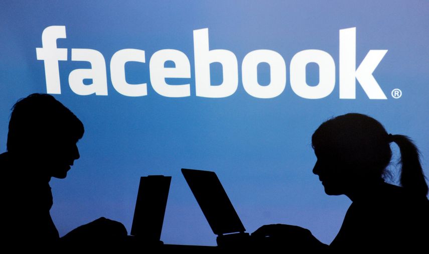 Facebook ya lleva a cabo ciertas transacciones, por ejemplo en la compra de juegos (Foto: DPA)