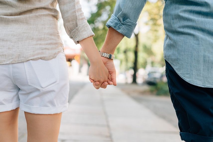 Nos enamoramos y nos casamos, aunque quizás con un miedo inconsciente, el niño nos está diciendo ¡cuidado, eso que llaman matrimonio no funciona, recuerda el de papá y mamá!.&nbsp;