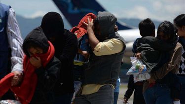 Medio centenar de ecuatorianos fue repatriado el pasado viernes en el marco de una nueva política estadounidense contra la emigración ilegal (Foto Referencial)&nbsp;
