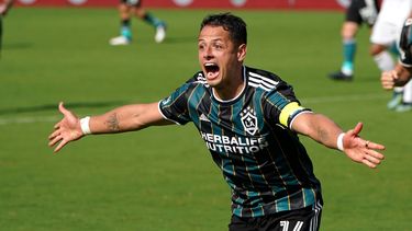 El mexicano Javier Chicharito Hernández luego de dos fechas disputadas en la MLS, lidera la tabla de goleadores con cinco tantos