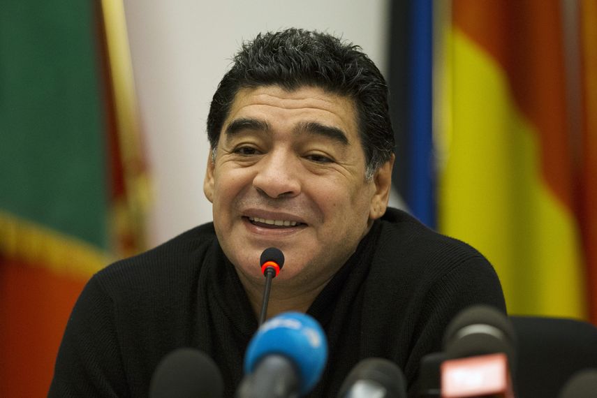 Maradona publicó en su cuenta de Facebook la carta de invitación de la Universidad de Harvard.