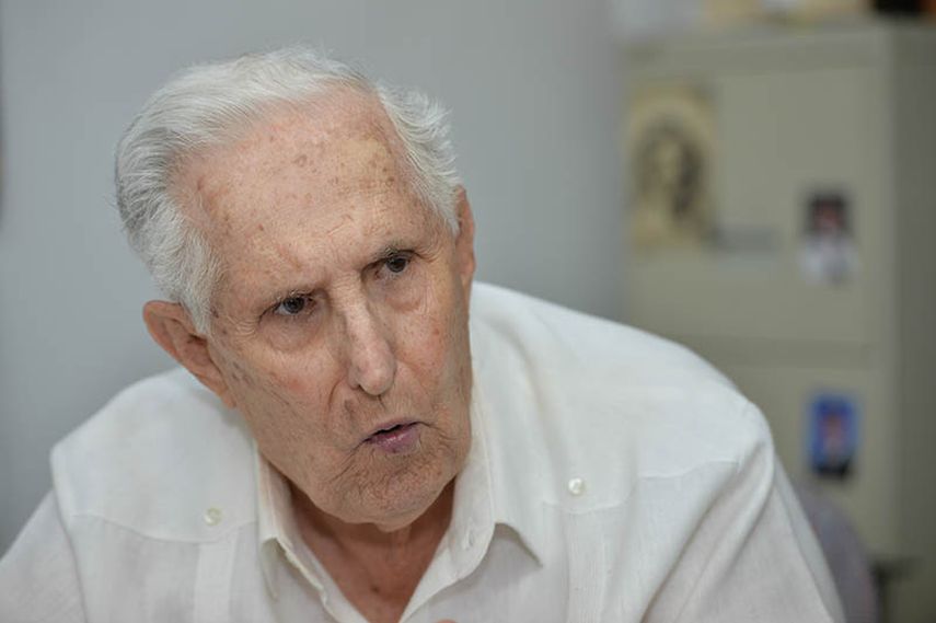Antonio Veciana ofreció su testimonio en entrevista con DIARIO LAS AMÉRICAS a 50 años del magnicidio de Dallas, el 22 de noviembre de 1963. (Foto: Álvaro Mata)
