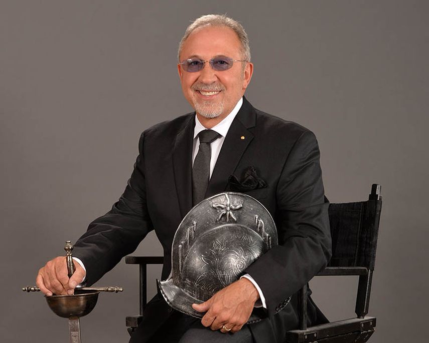 Es importante ayudar a quienes llegan ahora y necesitan obtener sus documentos, dijo el famoso músico en entrevista exclusiva con DIARIO LAS AMÉRICAS.