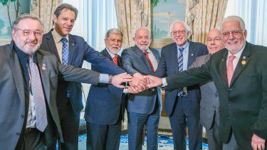 &nbsp;Lula da Silva y su delegación con el izquierdista Bernie Sanders antes de ir a la Casa Blanca 10FEB23.&nbsp; 