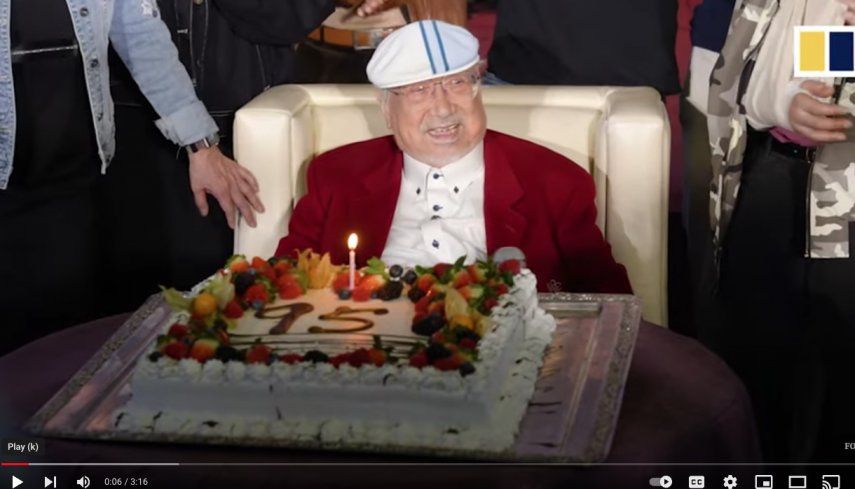 El DJ Ray Cordeiro, conocido como Tío Ray, celebrando su 95 cumpleaños.&nbsp;