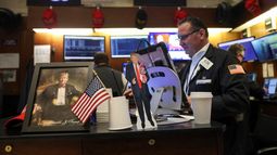 Un agente de la Bolsa de Wall Street. Un agente de la Bolsa de Wall Street.