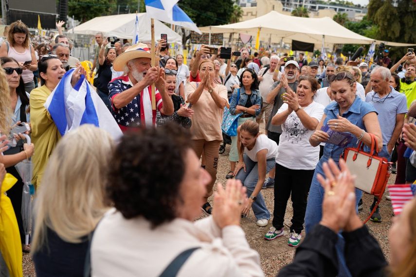 La firma del acuerdo fue celebrada por israelíes