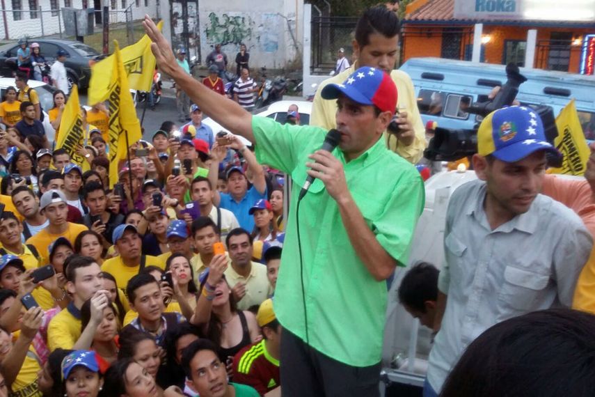 Los venezolanos no podemos depender de la voluntad de Maduro para lograr el cambio en nuestro país, aseveró Capriles (ARCHIVO)