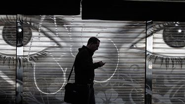 En muchos países, la balanza se ha inclinado excesivamentea favor del Estado y en contra de los derechos de los individuos, expresa la carta dirigida a Barack Obama. (AP)