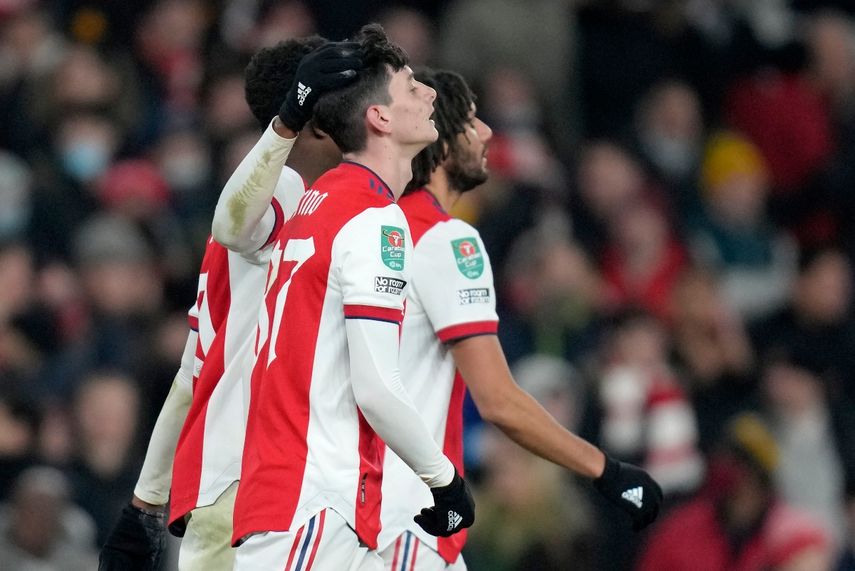El jugador del arsenal Charlie Patino celebra un gol en la English League Cup&nbsp;