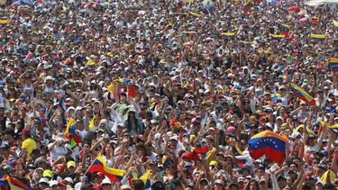 Según detallaron, 370.000 personas asistieron al concierto que se realizó en el lado colombiano del puente internacional Tienditas, una moderna infraestructura sin estrenar que une al país con Venezuela