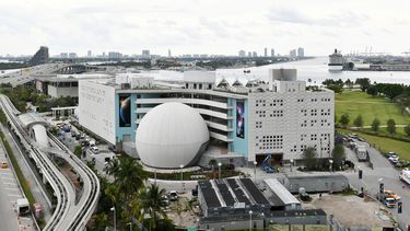 Vista aérea del nuevo museo de ciencias de Miami.