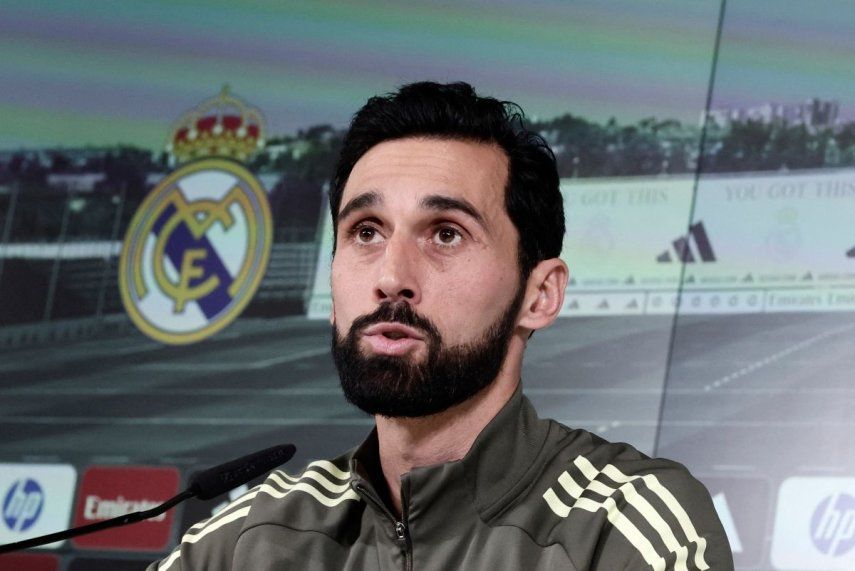 Álvaro Arbeloa, director técnico del Real Madrid, habla durante la conferencia de prensa de su presentación al mando del equipo, el 13 de enero de 2026.