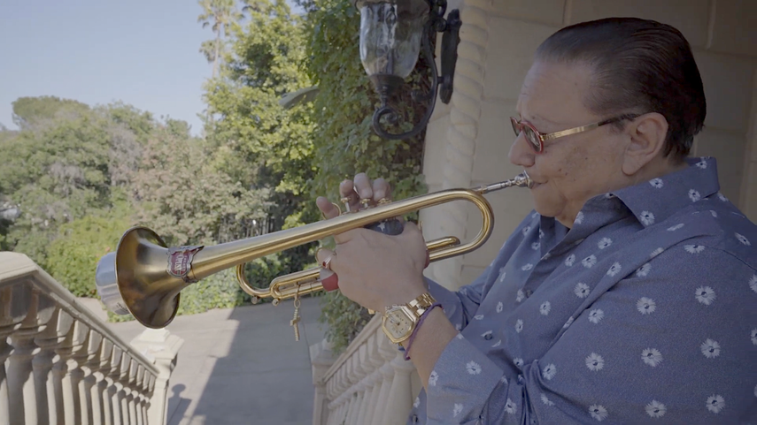 Arturo Sandoval dedicó la pieza Pavana para una infanta difunta a todos los niños que han perdido la vida a manos de criminales sin corazón.