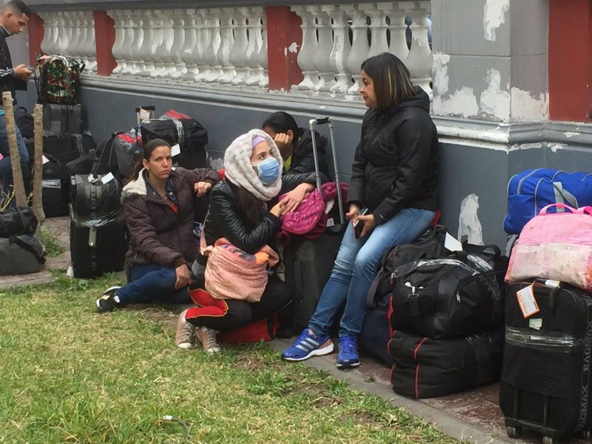 El régimen venezolano señala que hasta la fecha ha recibido en sus embajadas y consulados 9.565 solicitudes de compatriotas que desean retornar al país.