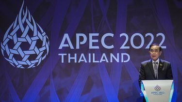 El primer ministro tailandés Prayuth Chan-ocha habla durante una conferencia de prensa durante la cumbre de la APEC, el sábado 19 de noviembre de 2022, en Bangkok, Tailandia.&nbsp;