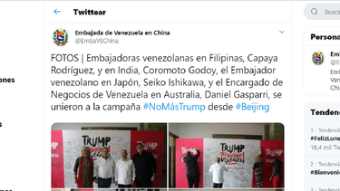 El representante de Nicol&aacute;s Maduro ante Jap&oacute;n, Seiko Ishikawa particip&oacute; en la campa&ntilde;&aacute; No m&aacute;s Trump junto otros representantes de la dictadura venezolana en un acto celebrado en&nbsp;Beijing, el pasado 5 de septiembre.