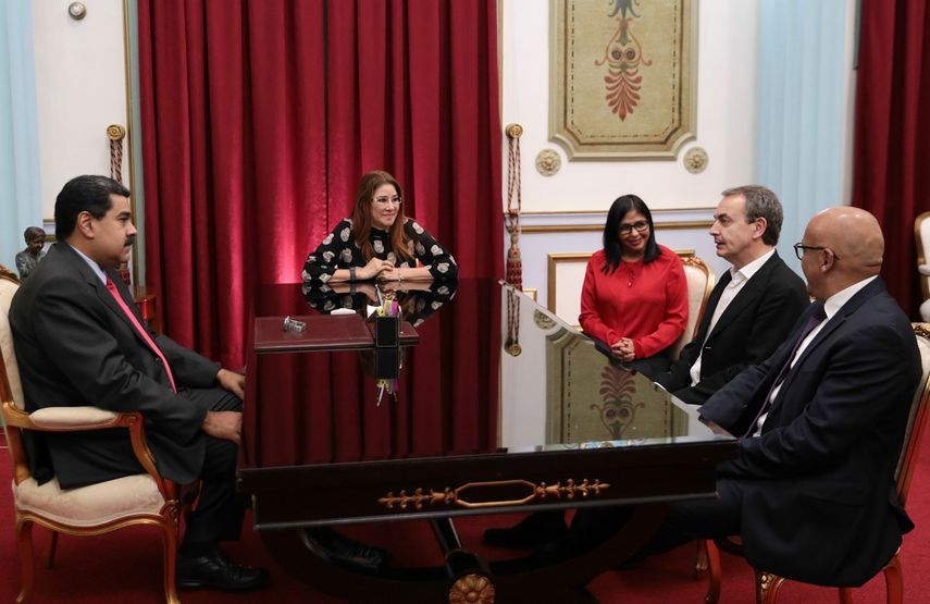El expresidente español fue recibido por el dictador Nicolás Maduro el pasado lunes 5 de febrero.&nbsp;&nbsp;Fotografía cedida por la oficina de prensa del Palacio de Miraflores.