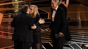 Faye Dunaway y Warren Beatty.&nbsp;felicitaron al realizador mexicano.&nbsp;