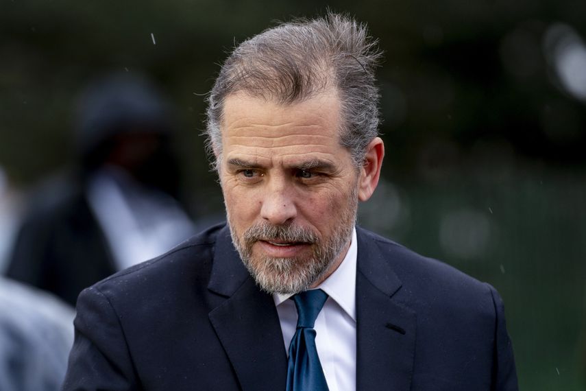 Hunter Biden, hijo de presidente estadounidense Joe Biden, habla con invitados durante las celebraciones de Pascua en la Casa Blanca, el 18 de abril de 2022, en Washington.&nbsp;