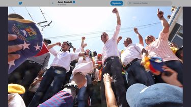 El presidente encargado de Venezuela, Juan Guaidó, convocó a los venezolanos para una sesión de calle gigante el 23 de julio cuando dijo, hará anuncios importante sobre los próximos paso de la lucha.