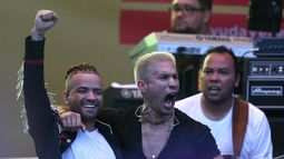 Chyno y Nacho dejaron sus diferencias a un lado y cantaron juntos por Venezuela.&nbsp;