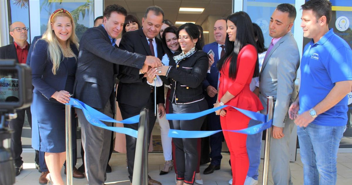 Inauguran en Hialeah el centro número once de La Colonia Medical Center