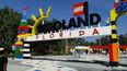 Vista de la entrada del parque temático Legoland, en Florida.