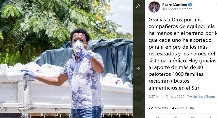 Pedro Mart&iacute;nez, el segundo de los tres dominicanos que han llegado al Sal&oacute;n de la Fama, ayuda a sus coterr&aacute;neos durante la pandemia del coronavirus.