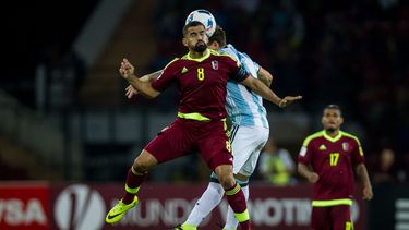 El capitán de la selección de fútbol venezolana, Tomás Rincón, fue uno de los deportistas que abogó por un cambio.