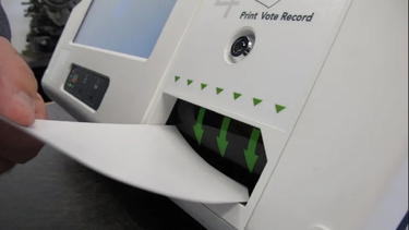 Imagen referencial de una máquina de votación. 