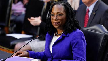 Jueza federal Ketanji Brown Jackson, durante audiencia por nominación a Corte Suprema.