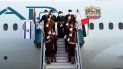 Un avión de la aerolínea emiratí Etihad Airways se convirtió este lunes en el primer vuelo de pasajeros de este país del Golfo que aterriza en Israel, luego de la normalización de relaciones con el apoyo de Estados Unidos. Un avión de la aerolínea emiratí Etihad Airways se convirtió este lunes en el primer vuelo de pasajeros de este país del Golfo que aterriza en Israel, luego de la normalización de relaciones con el apoyo de Estados Unidos.