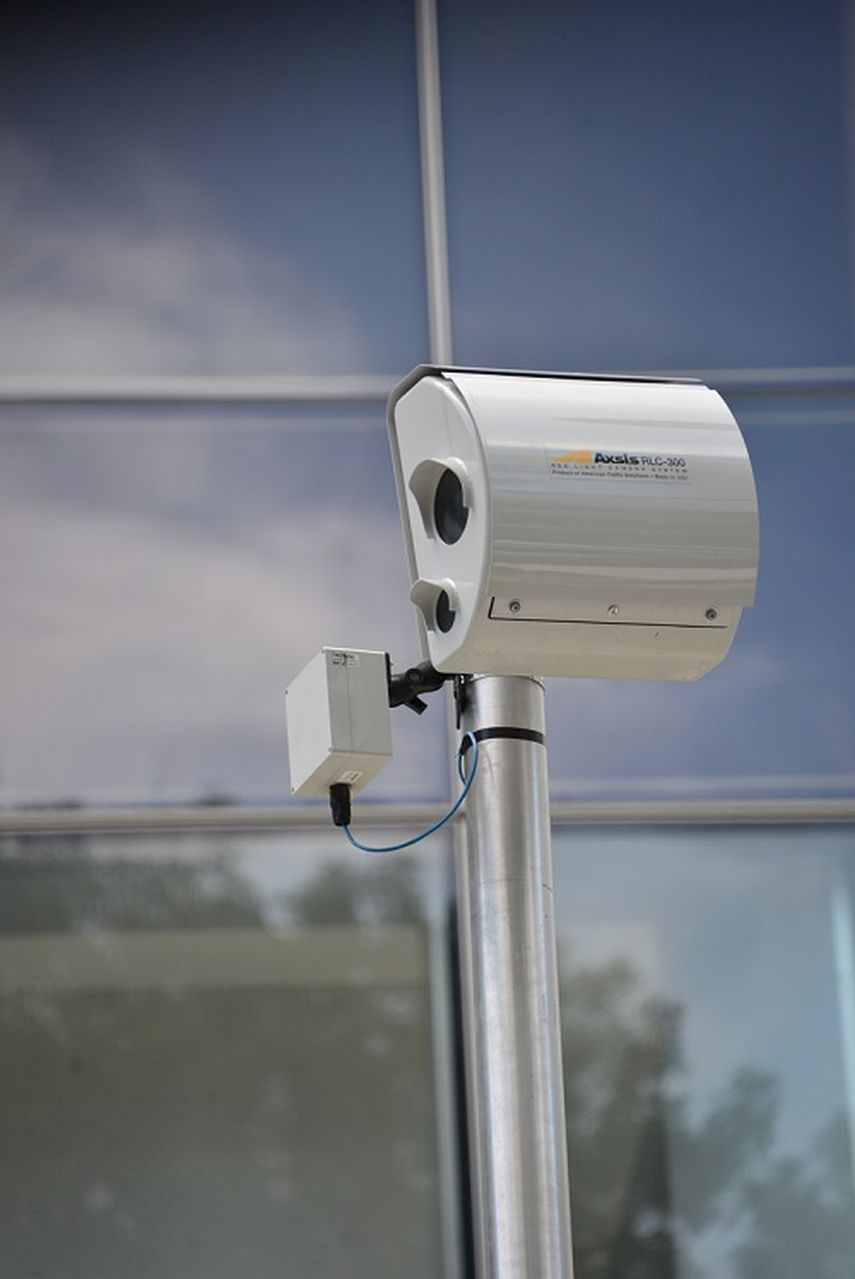 En los próximos meses, las intersecciones de las zonas no incorporadas del Condado Miami-Dade podrían contar con la vigilancia digital de las cuestionadas camaritas (J.Hernández)