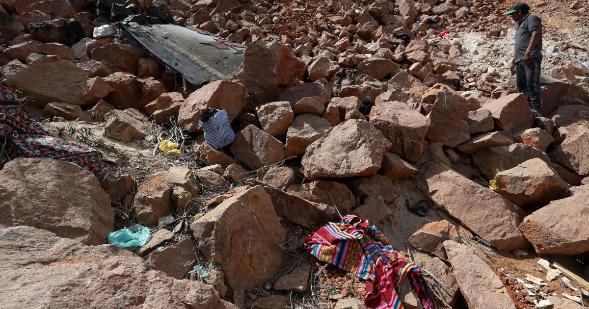 Al menos 37 muertos en un accidente de autobús en Perú