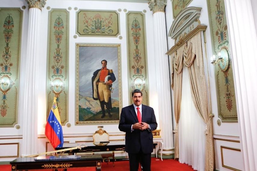 Maduro recalca que no admitira tutelaje o dominio extranjero alguno - advierte de nuevo contra la estafa de la ayuda humanitaria--, aunque apela de nuevo a un diálogo nacional al que por ahora solo se han sumado grupos minoritarios de la oposición.